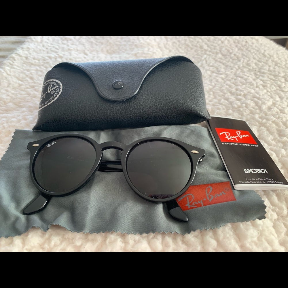 Ray-Ban classic black RB2180 sunglasses